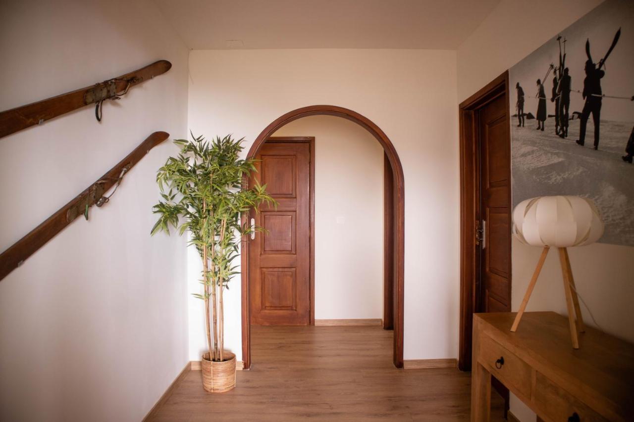 Apartamento Casal Dos Netos Penhas da Saúde Exterior foto